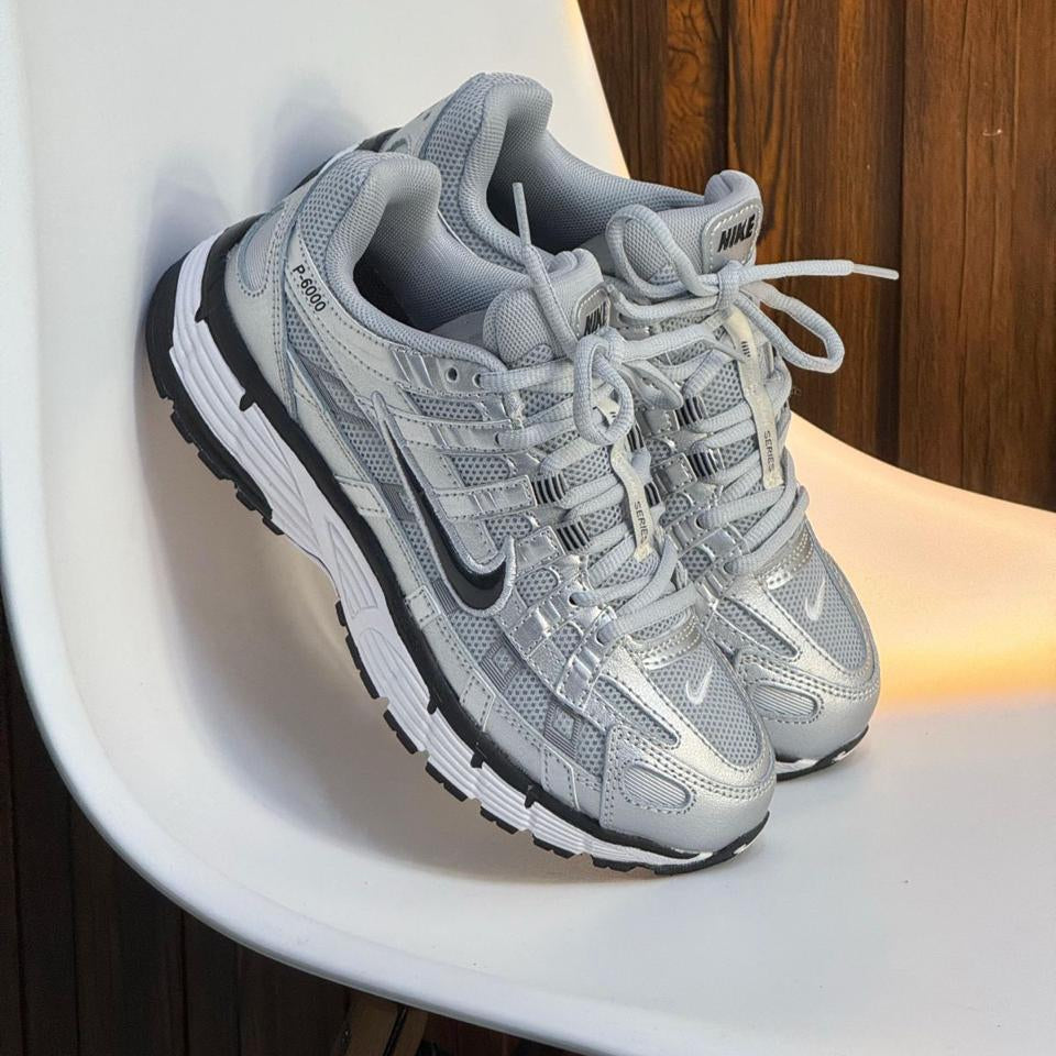 NIKE P6000