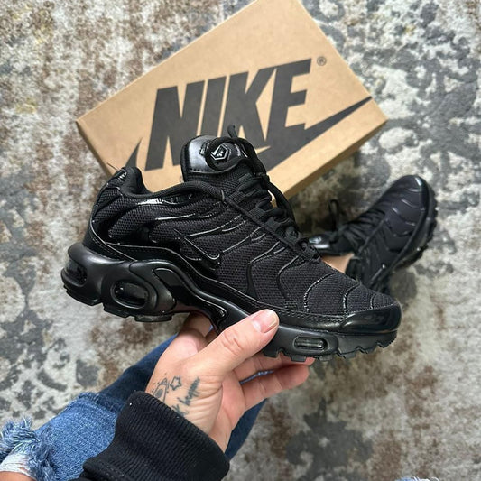 NIKE TN NEGRO