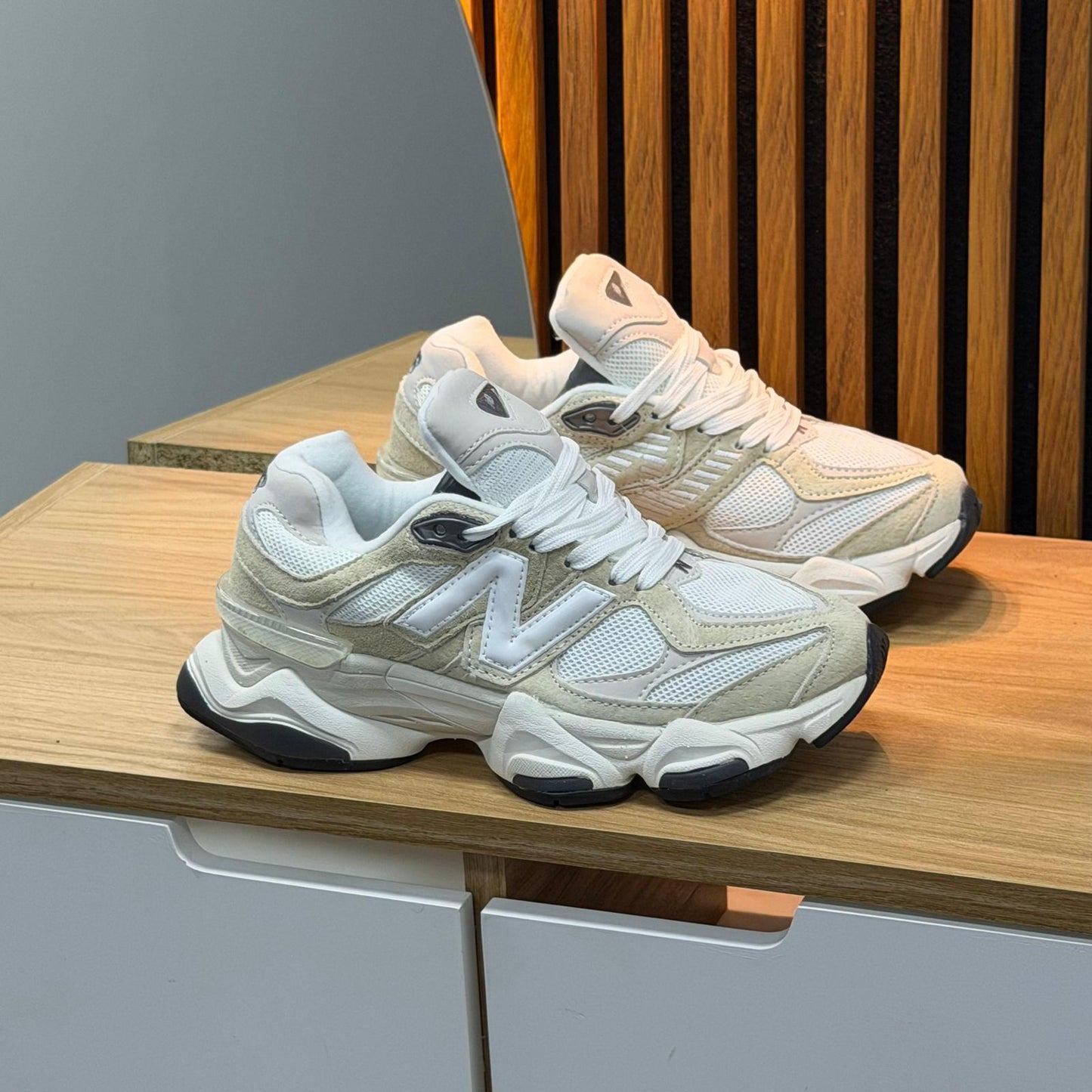 NEW BALANCE 9060 DAMA