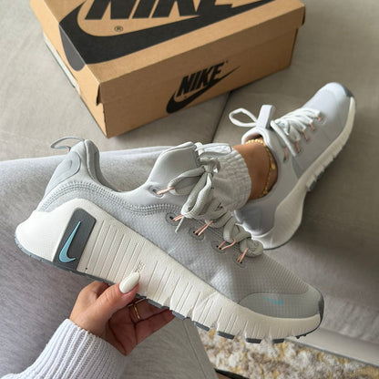 NIKE FREE METCON 6 DAMA