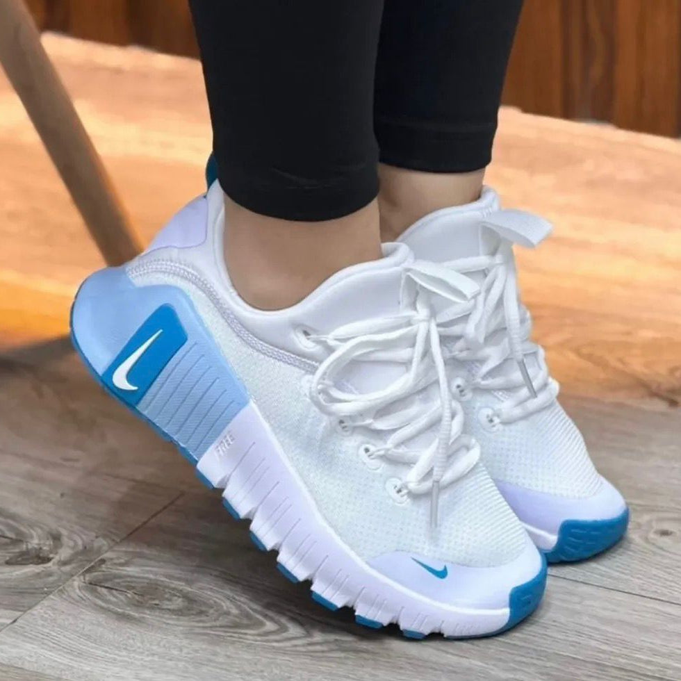 NIKE FREE METCON 6 DAMA