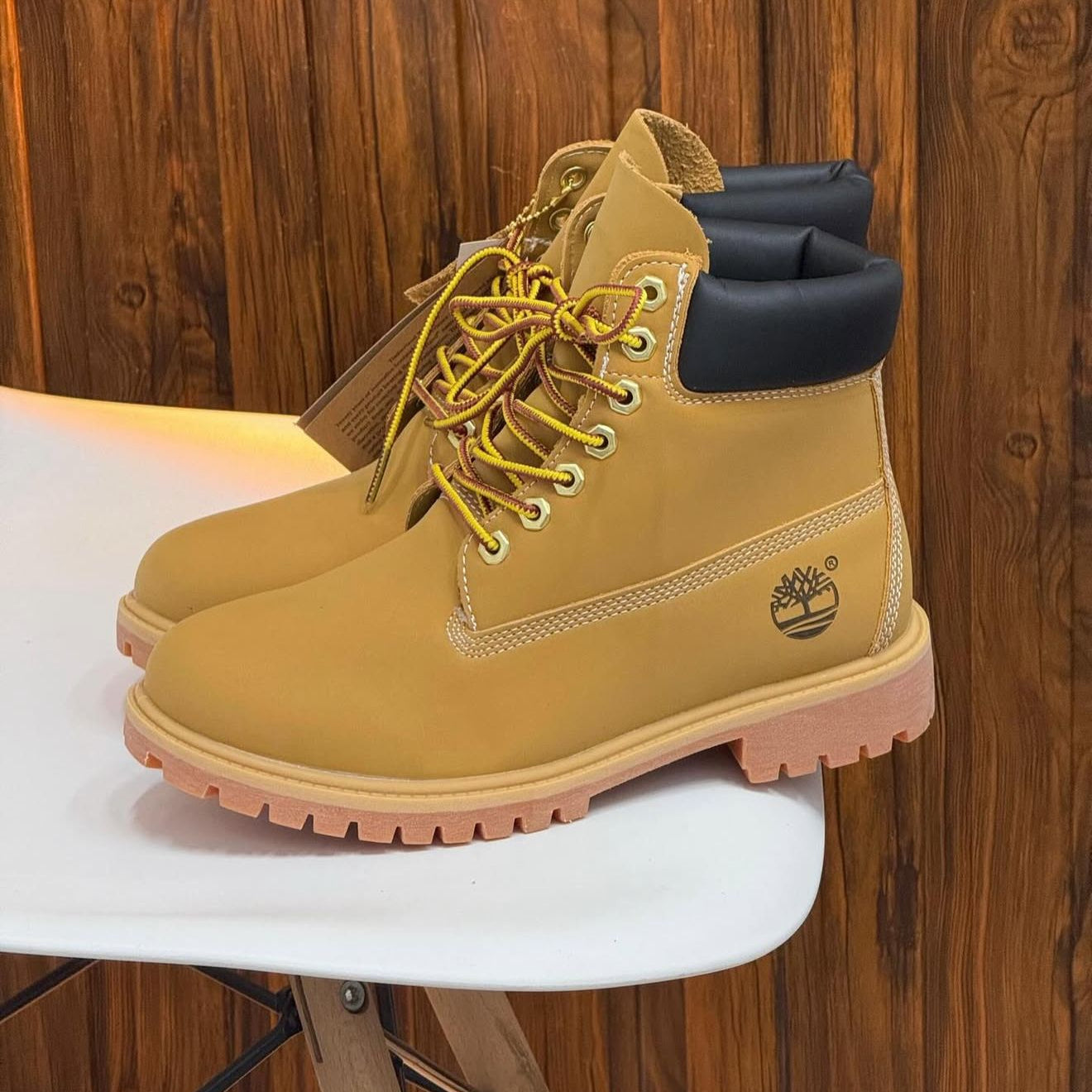 TIMBERLAND BOTA