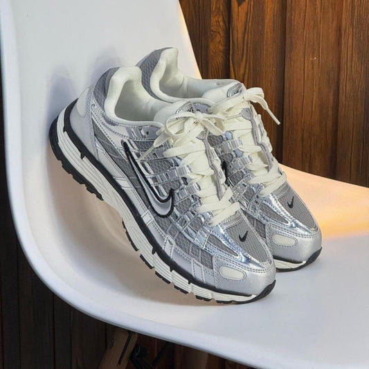 NIKE P6000
